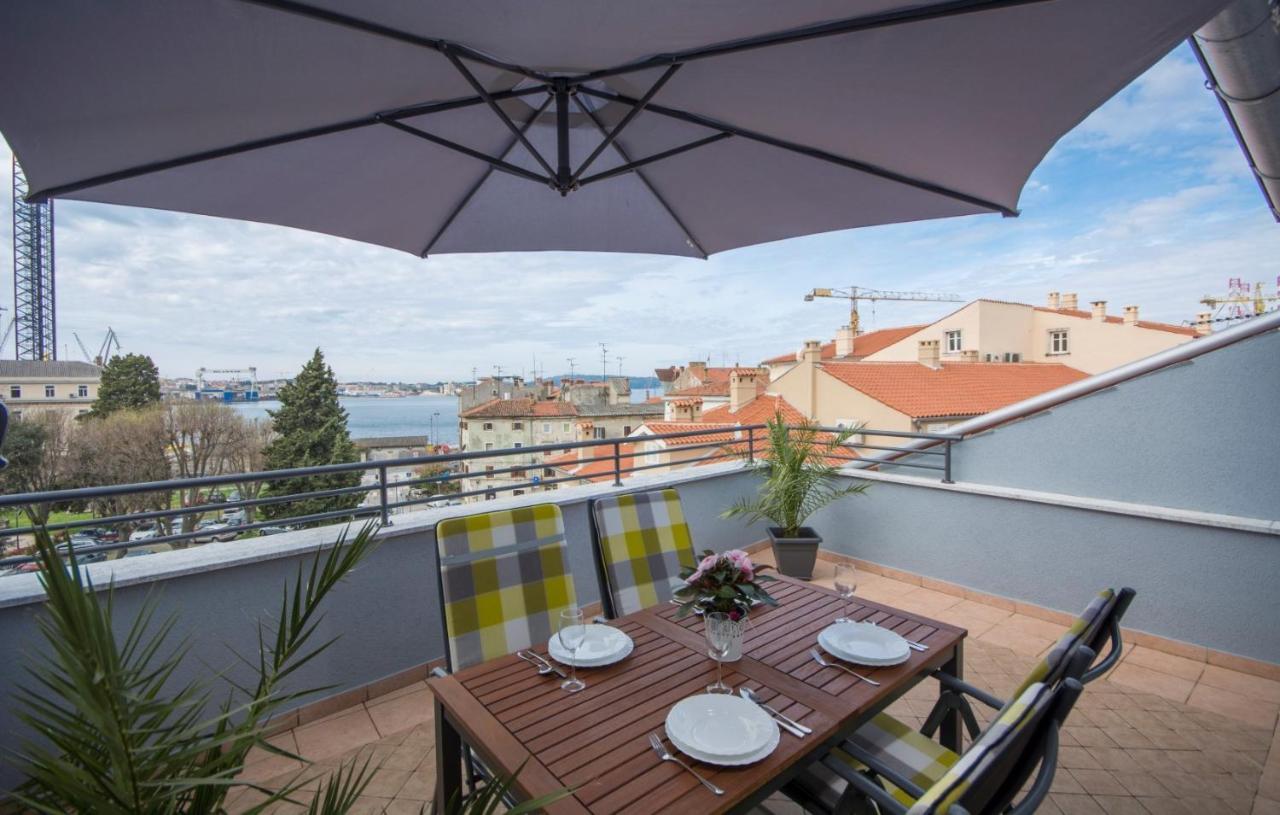 City Centre Sea View Apartment พูลา ภายนอก รูปภาพ