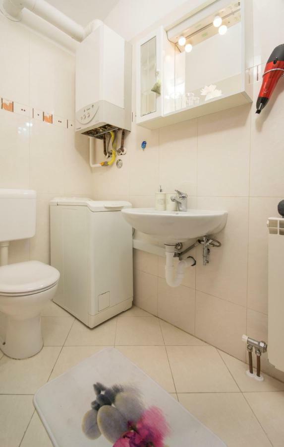 City Centre Sea View Apartment พูลา ภายนอก รูปภาพ